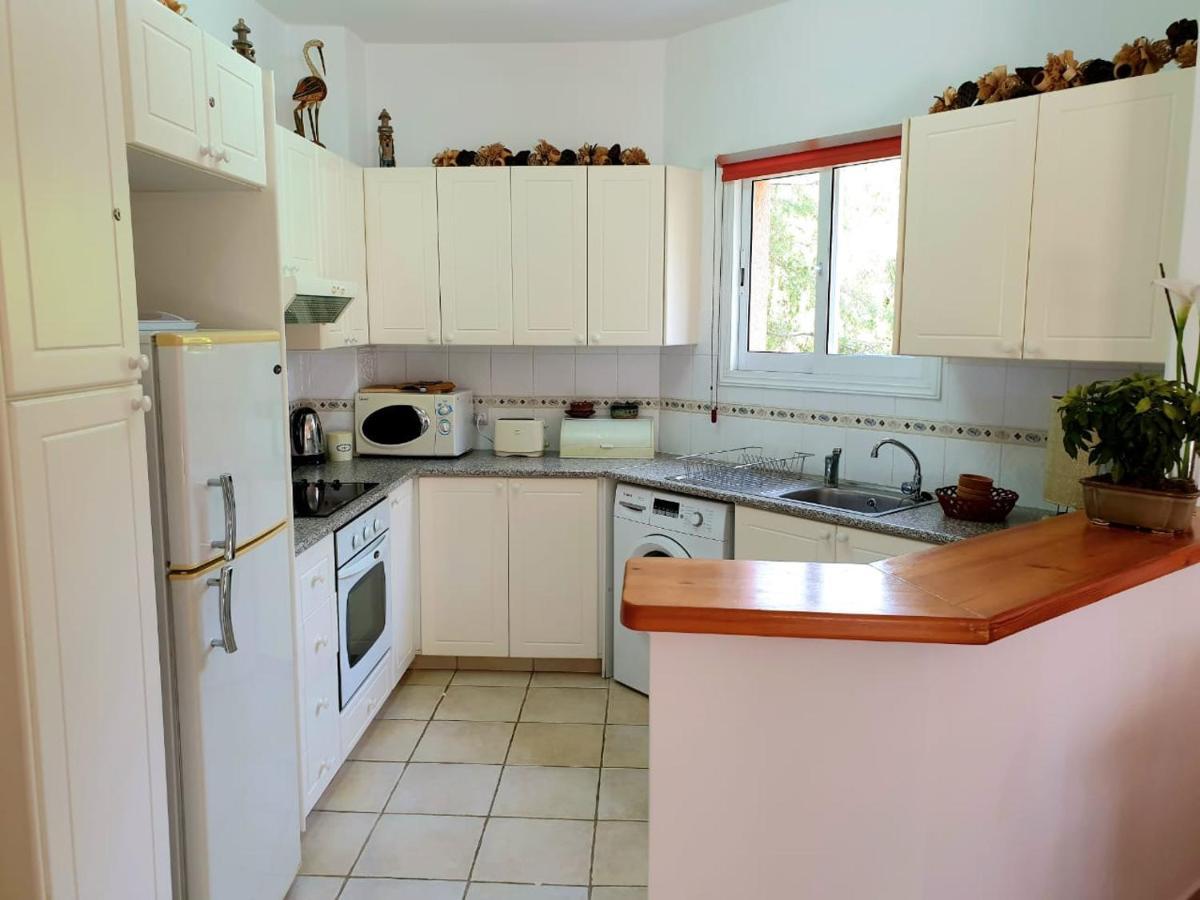 Apartament Limnaria Villas - Spacious 2 Bedroom Pafos